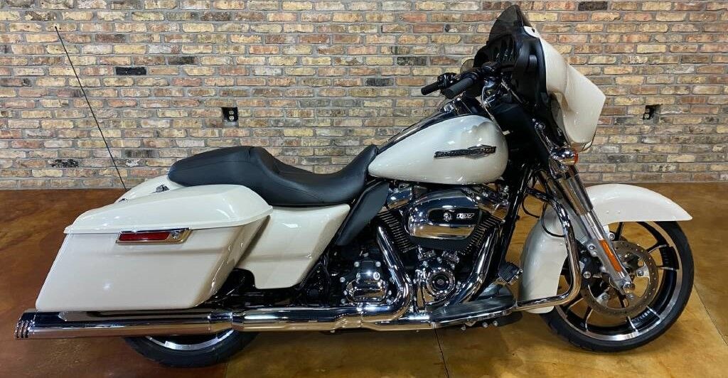 2022 HARLEY-DAVIDSON STREET GLIDE® FOR $149 BW!
