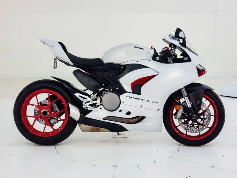 2022 DUCATI PANIGALE V2 FOR $187 BW!