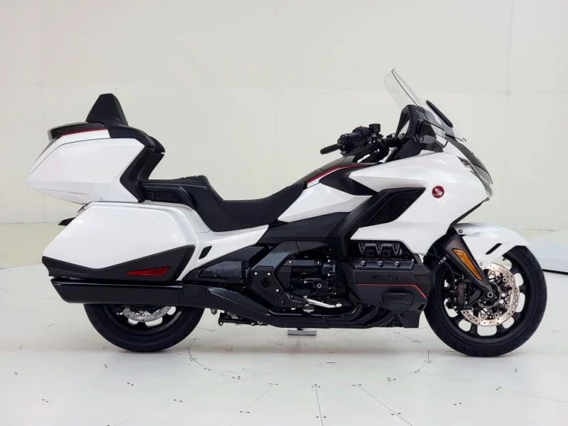 2024 HONDA GOLD WING TOUR FOR $95 BW!