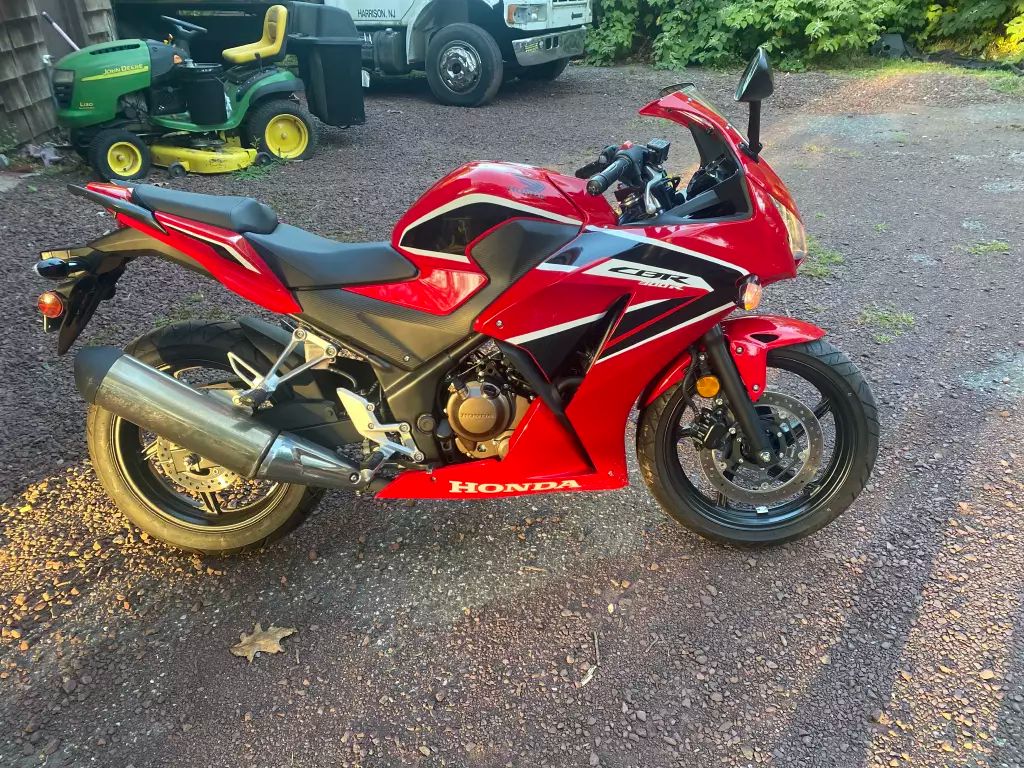 2019 HONDA CBR 300R FOR $127 BW!