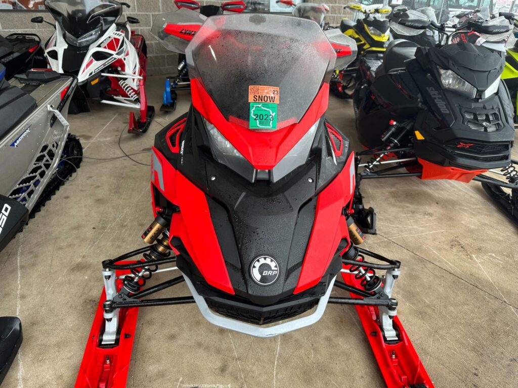 2022 LYNX RAVE RE 850 E-TEC ICE RIPPER XT 1.5 M.S./E.S. FOR $95 BW!