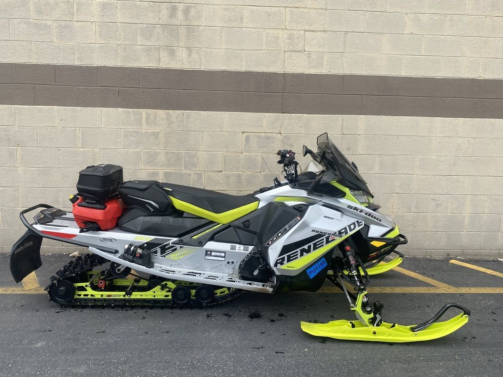 2018 SKI-DOO RENEGADE XRS 850 E-TEC FOR $88 BW!